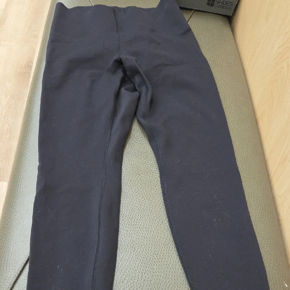 Lululemon Classic Black Leggings-EUC - Picture 1 of 6
